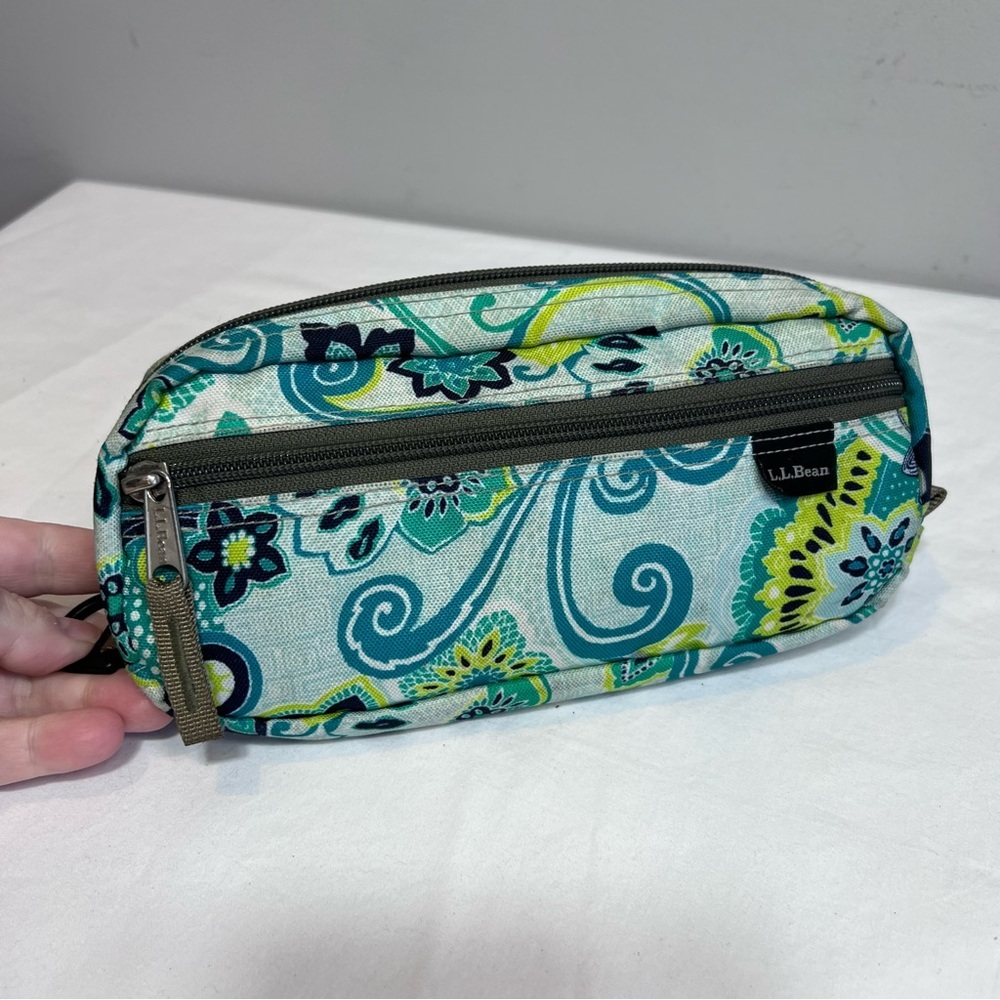 L.L. Bean blue teal green paisley, small cosmetics, toiletry zip top case